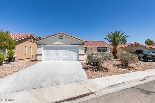 3118 Honeysuckle Ave, North Las Vegas, NV, 89031-3506 | Card Image