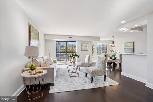 unit-618-8340 Greensboro Dr, MCLEAN, VA, 22102-3504 | Card Image