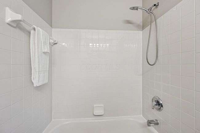 1016 Pebble Brook Dr, House other with 4 bedrooms, 3 bathrooms and null parking in Columbus OH | Image 26