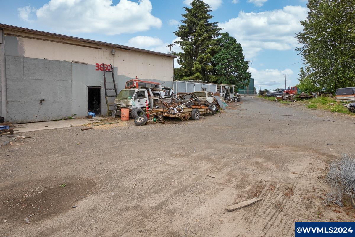 Commercial Sale in Salem 5