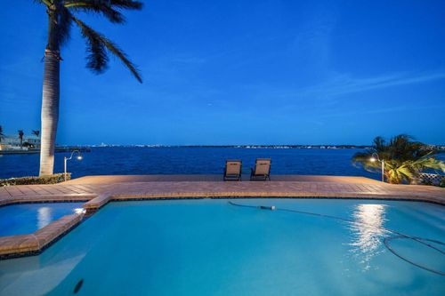 447 22nd St, BELLEAIR BEACH, FL, 33786-3414 | Card Image