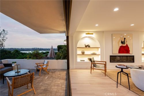 412 Vista Grande, Newport Beach, CA, 92660-4004 | Card Image