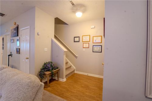 7130 Oakley Ct, Union City, GA, 30291-7104 | Card Image