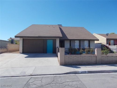 4523 Margarete Ave, Las Vegas, NV, 89121-4737 | Card Image