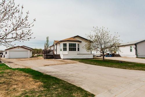 10010 95 St, Clairmont, AB, T8X5G7 | Card Image