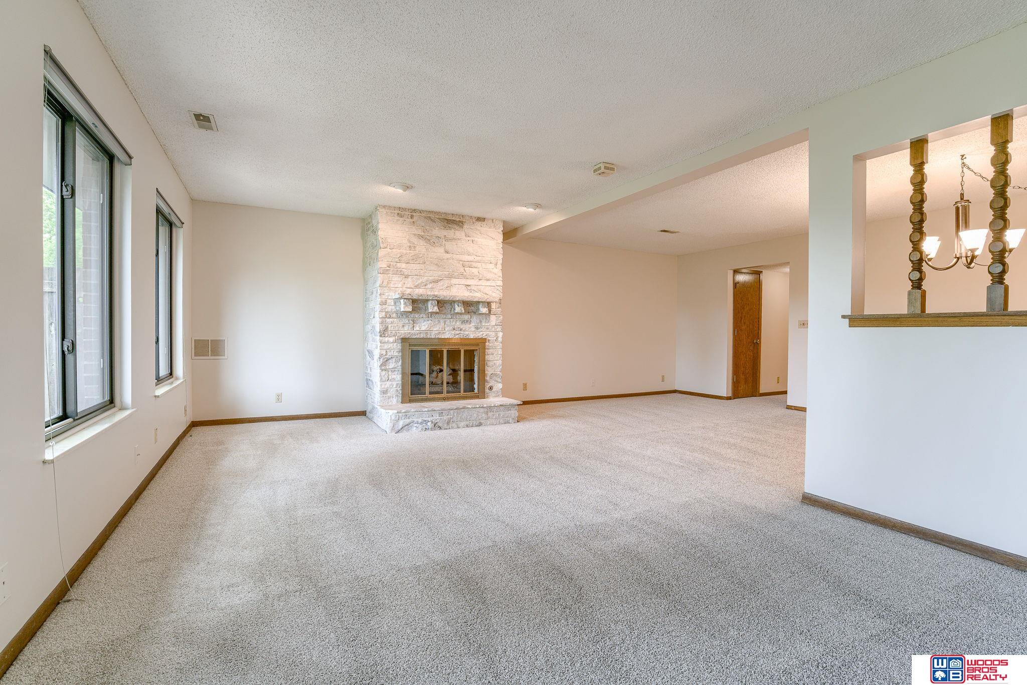 Neerpark Dr, Lincoln, NE 68506