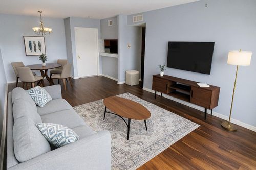 35-8433 Hearth Dr, Houston, TX, 77054-2743 | Card Image