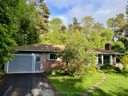 12 Stark St, Bayfield, ON, N0M1G0 | Card Image