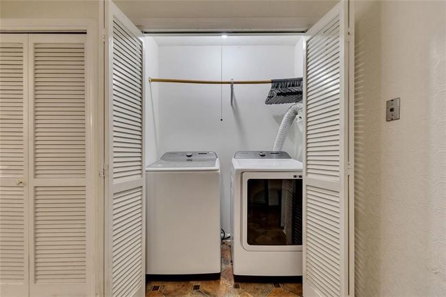 702 Hanover Ln Se, Condo with 2 bedrooms, 2 bathrooms and 2 parking in Marietta GA | Image 19