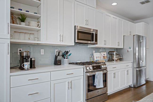 UNIT-902 - 102 Tendick, Condo with 3 bedrooms, 4 bathrooms and null parking in San Antonio TX | Image 6