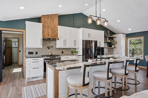 21255 Gypsy Valley Rd, Nowthen, MN, 55303-9522 | Card Image