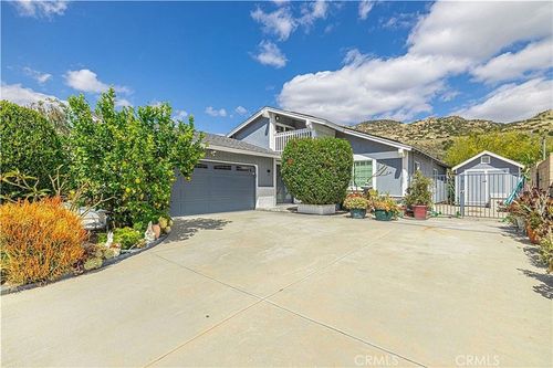 2078 N Swindon Ave, Simi Valley, CA, 93063-3931 | Card Image