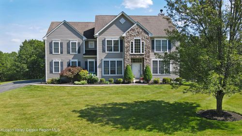 10 Heather Rdg, Highland Mills, NY, 10930-8320 | Card Image