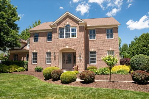 20324 Kylemore Dr, Strongsville, OH, 44149-0939 | Card Image