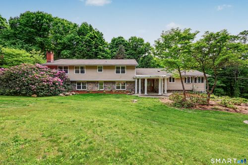 16 Shady Ln, Redding, CT, 06896-2322 | Card Image