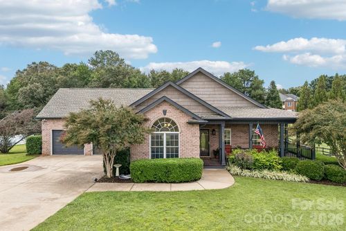 183 Burl Bridges Rd, Forest City, NC, 28043-7610 | Card Image
