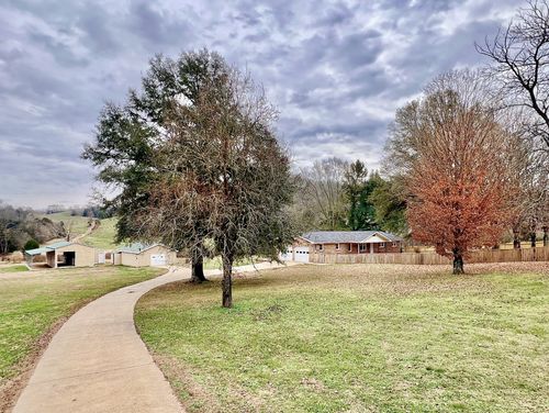 1595 Hurricane Creek Rd, Lawrenceburg, TN, 38464-8240 | Card Image