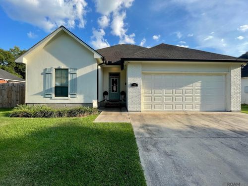 740 Lakeview Dr, Denham Springs, LA, 70726-4528 | Card Image