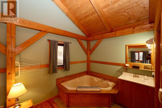 3483 Highway 95, House other with 10 bedrooms, 8 bathrooms and 20 parking in Parson BC | Image 46