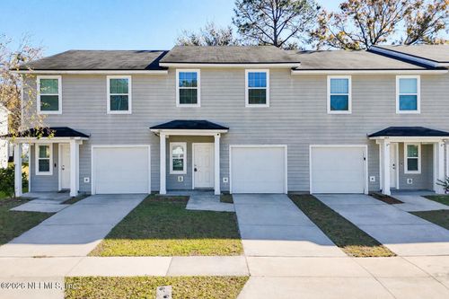 3551 Rain Forest Dr W, Jacksonville, FL, 32277-9320 | Card Image