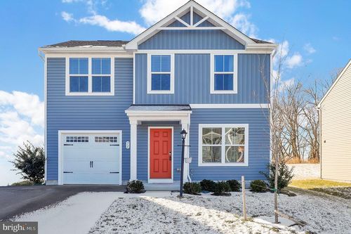 71 Charlotte St, HAGERSTOWN, MD, 21740-2289 | Card Image