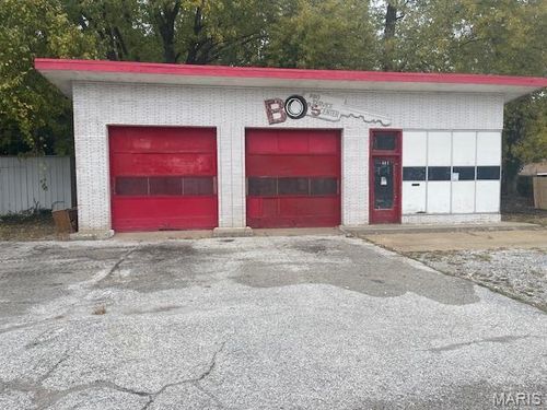 1401 Central Ave, Alton, IL, 62002-3763 | Card Image