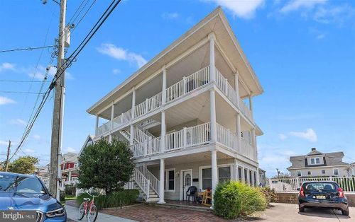 122 W Wisteria Road, WILDWOOD, NJ, 08260 | Card Image