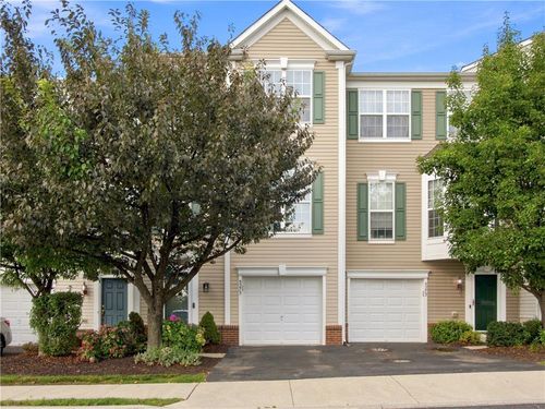 5275 Chandler Way, Orefield, PA, 18069-9105 | Card Image