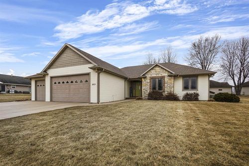 503 Meadow Heights Drive, Black Creek, WI, 54106 | Card Image