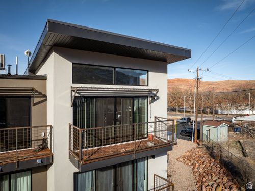 b301-443 Kane Crk, Moab, UT, 84532 | Card Image
