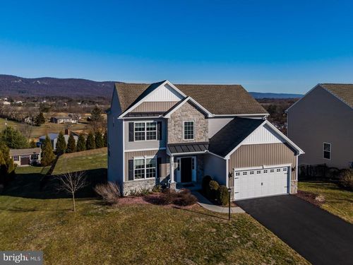 707 Appalachian Ave, CARLISLE, PA, 17013-9107 | Card Image