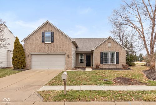 6024 Bayfront Shrs, Mccordsville, IN, 46055-9203 | Card Image
