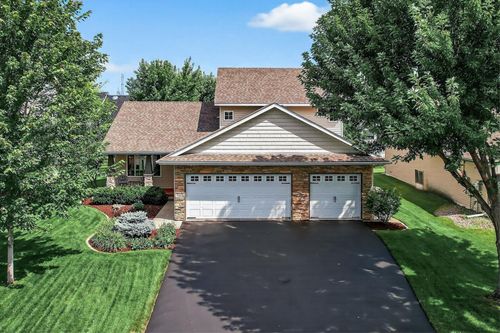 2425 Queen Ave, Shakopee, MN, 55379-4511 | Card Image