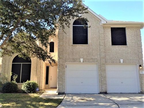 12527 Avery Vale Ln, Houston, TX, 77014-2460 | Card Image