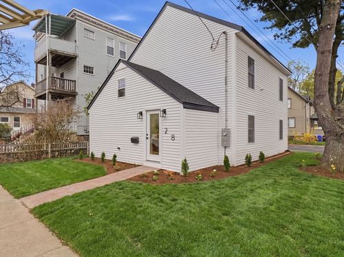 28 Garden St, Malden, MA, 02148-3128 | Card Image