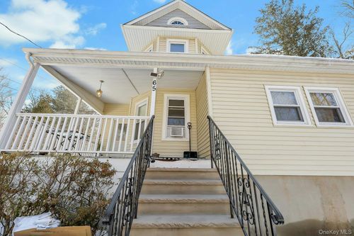 65 Lake Rd, Valley Cottage, NY, 10989-2346 | Card Image