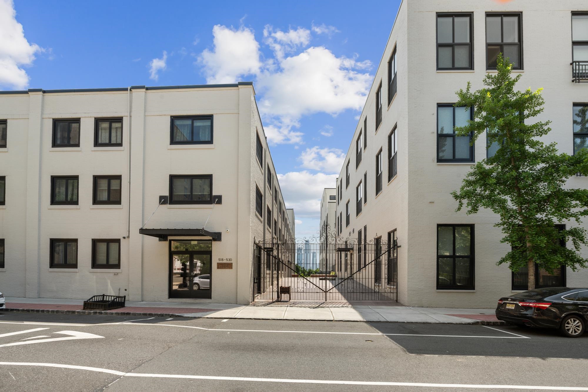 Residential in Weehawken 4