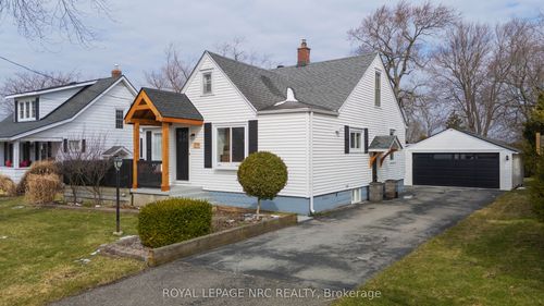3774 Dominion Rd, Ridgeway, ON, L0S1N0 | Card Image