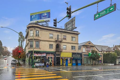 28742882 Telegraph Ave, Oakland, CA, 94609 | Card Image