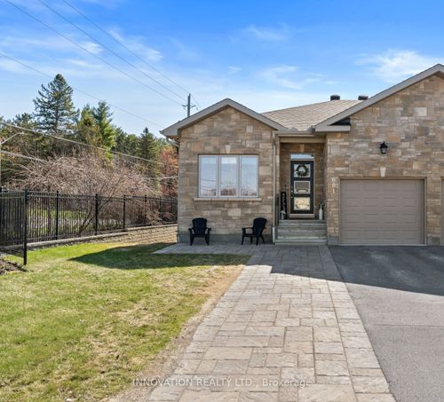 601 Meadowridge Cir, Carp, ON, K0A1L0 | Card Image