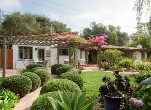 489 Mountain Dr, SANTA BARBARA, CA, 93103-1700 | Card Image