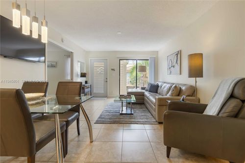 apt-208-602 Executive Center Dr, West Palm Beach, FL, 33401-4941 | Card Image