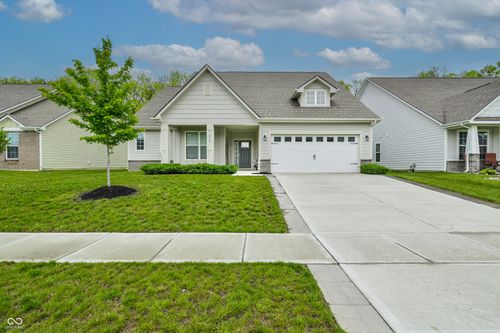 2560 Lanai Ln, Greenwood, IN, 46143-5020 | Card Image