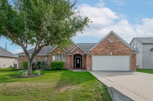 9631 Highland Pointe Dr, Needville, TX, 77461-1705 | Card Image