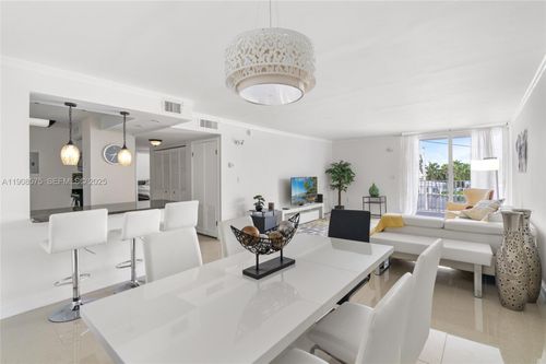 apt-304-211 S Ocean Dr, Hollywood, FL, 33019-1706 | Card Image