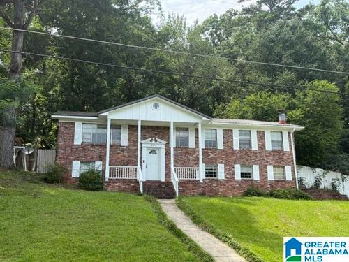 2606 Rainer Dr Ne, CENTER POINT, AL, 35215-2628 | Card Image