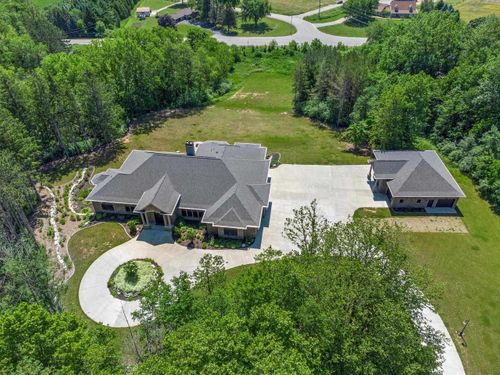 6800 N Purdy Parkway, APPLETON, WI, 54913 | Card Image