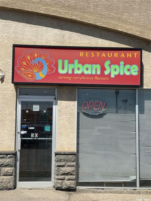 50-622 Circle Dr E, Saskatoon, SK, S7K0T9 | Card Image