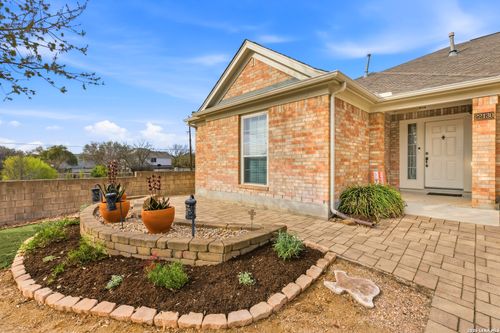 22130 Prospect Hl, San Antonio, TX, 78258-2581 | Card Image