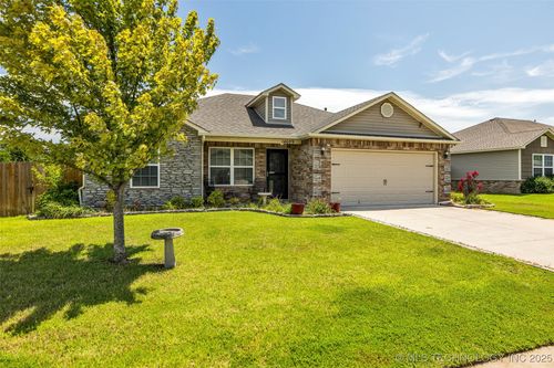 14609 S 274th East Ave, Coweta, OK, 74429-5522 | Card Image